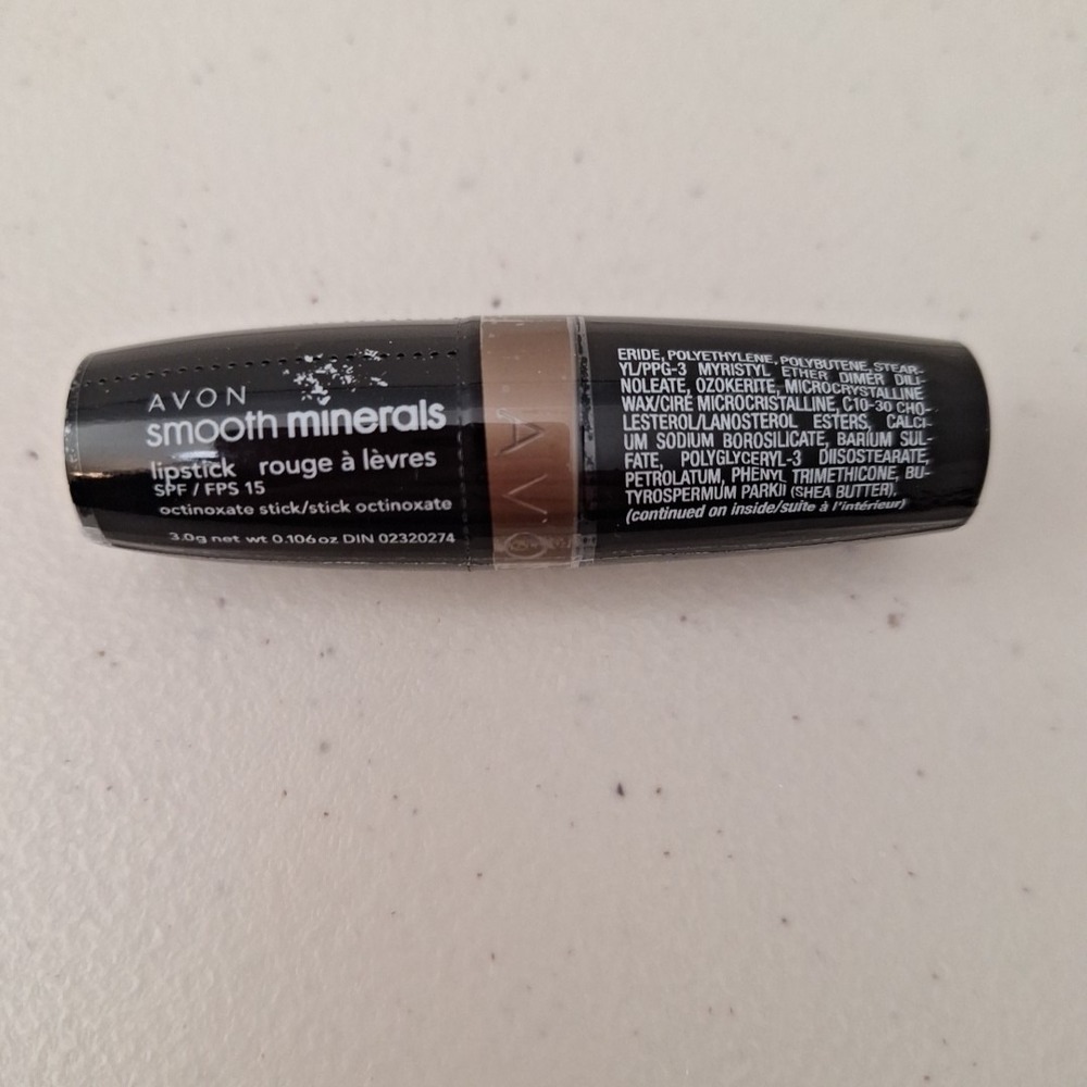 NEW Sealed AVON SMOOTH MINERALS LIPSTICK lip color‎ - SPF 15 - ROSE GARNET